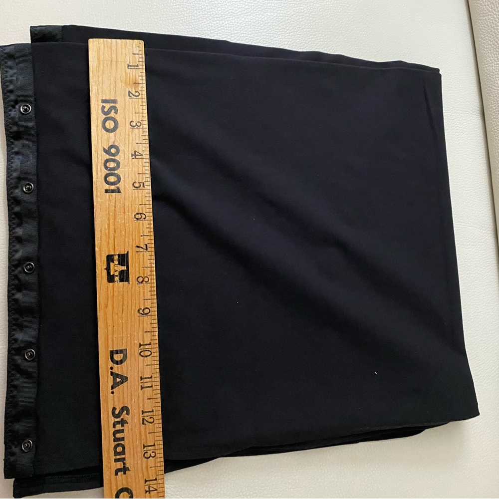Lululemon‘s snap wrap shawl black Fabric Material